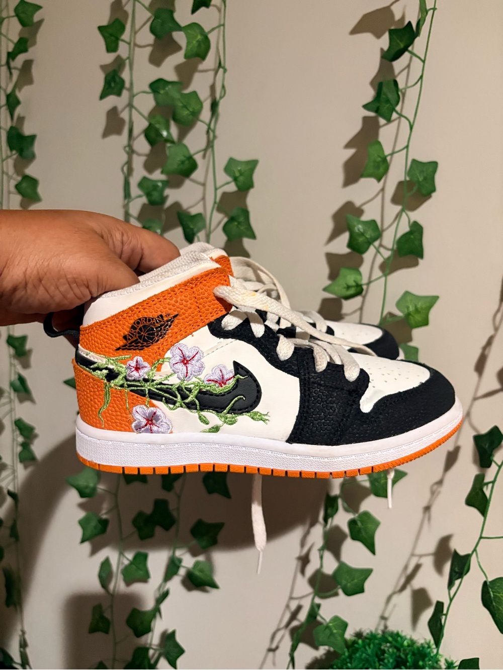 Special edition Nike Jordan 1s 13c